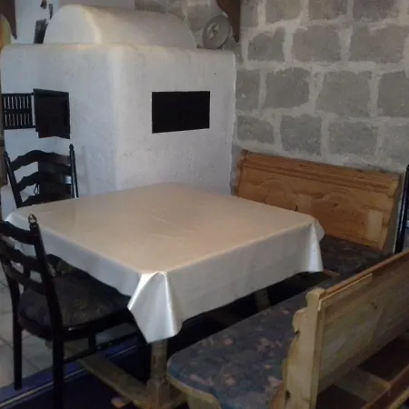 Ferienwohnung-quellenhof-ausgebaute-scheune * Kollnburg